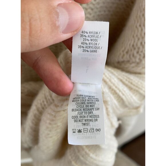 Aerie Womens Turtleneck Cream Cable Knit Sweater Size L Soft Warm Chic Winter - Picture 6 of 7